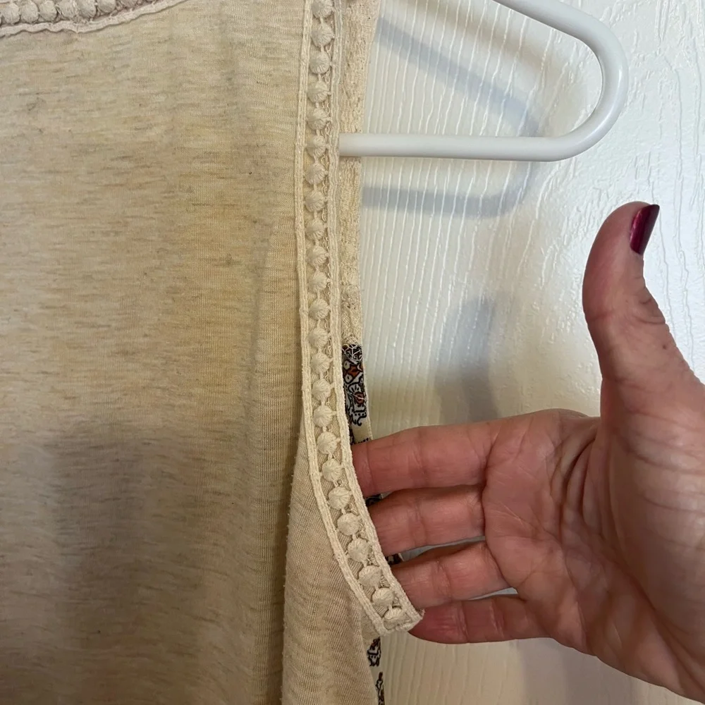 Taylor & Sage Cream and Brown Patterned Tank Top - Picture 4 of 9